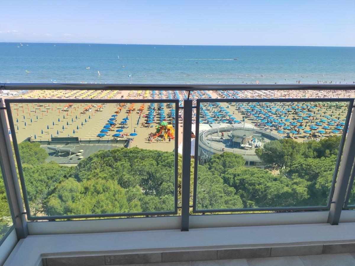 Condomino Alba Lignano Sabbiadoro Bagian luar foto